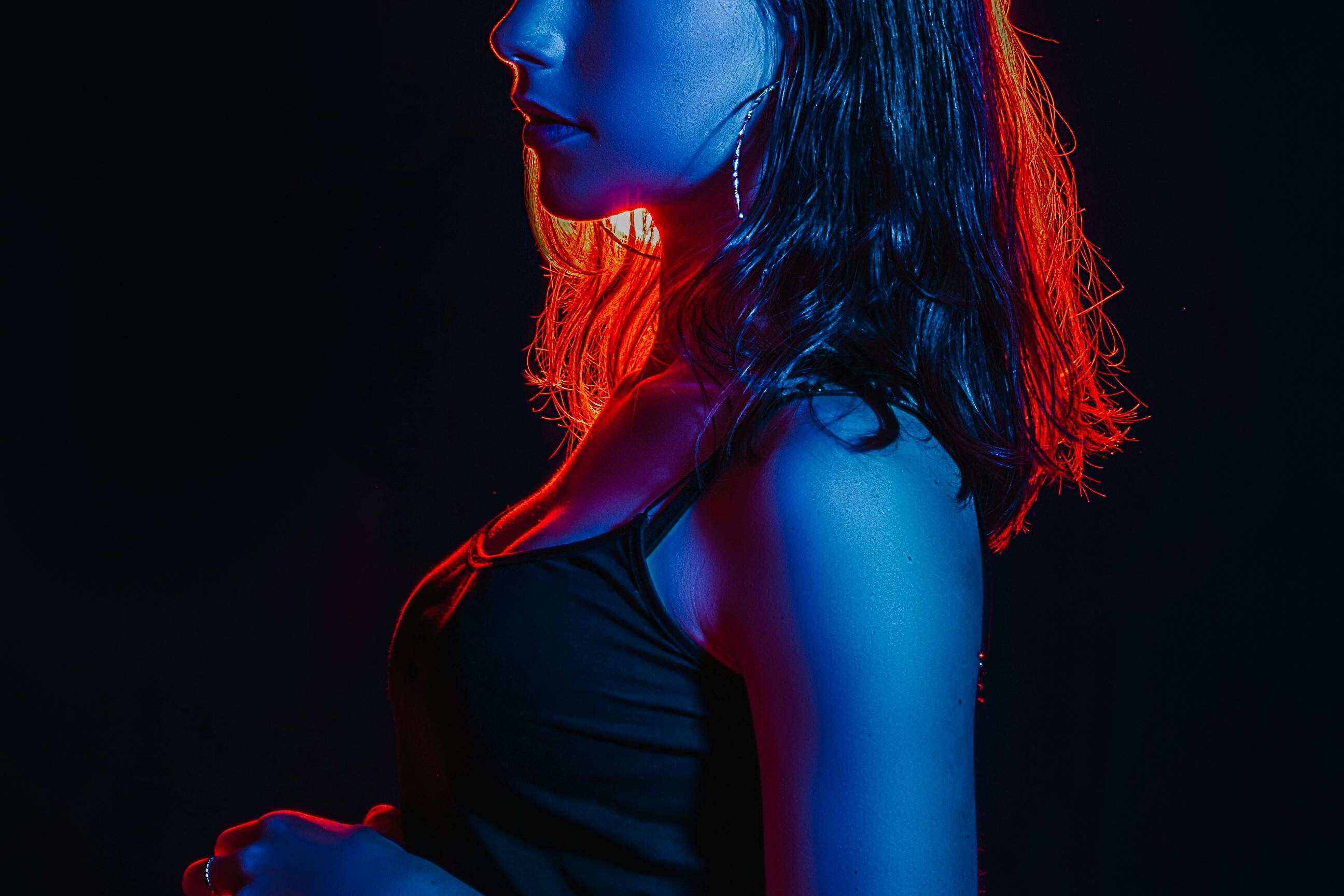 creative photoshoot model posing